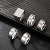 18 Karat Goldbeschichteter Edelstahl Ring mit Polka-Dot-Index – Hip-Hop-Mode Titan Schmuck
