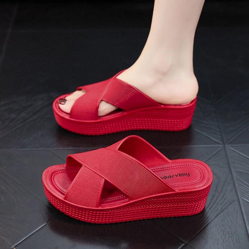Pantofle se silnou podrážkou pro ženy nosící plážovou obuv pro vnější nošení, vnitřní protiskluzové podpatky, piškotové chladné pantofle pro zvýšení výšky
