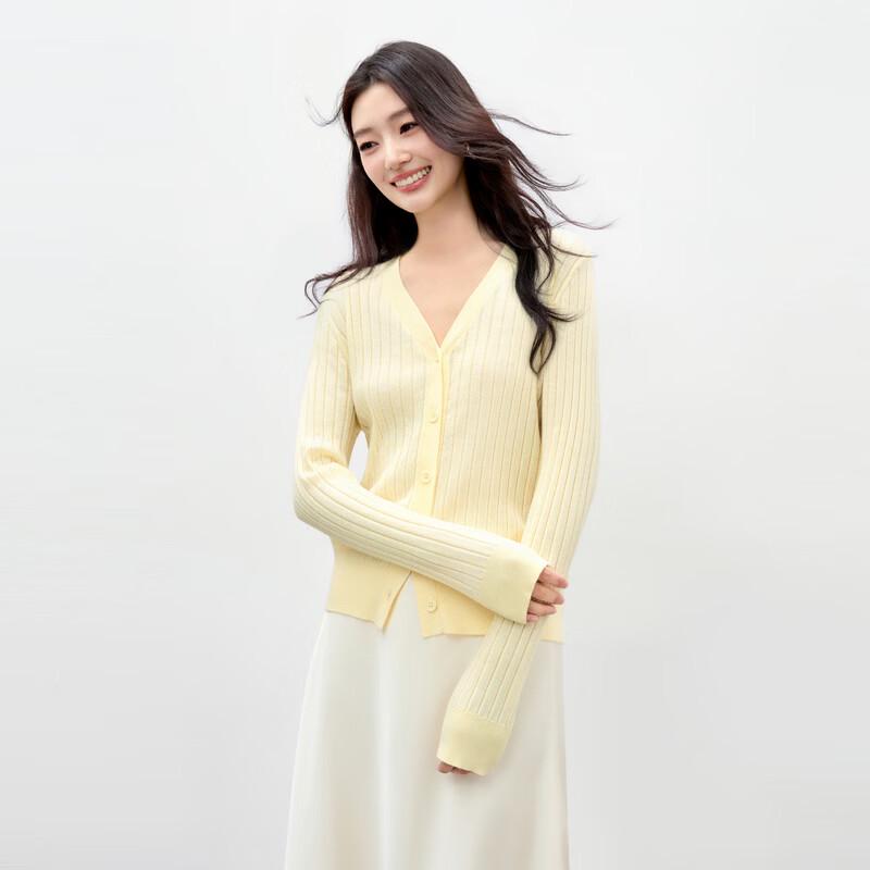 Women's V-Neck Ribbed Knit Cardigan