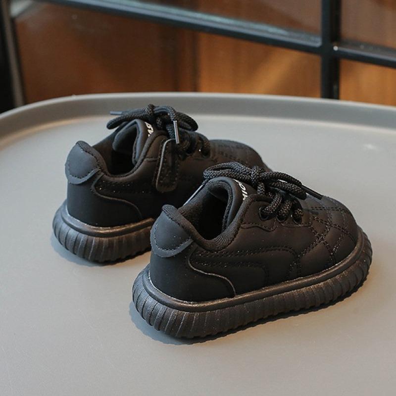 Herbst neue ultraleichte Kinderschuhe koreanische Version von Kinder-Freizeitschuhen, modische kleine Lederschuhe für Jungen, Schuhe mit weichen Sohlen für Babys