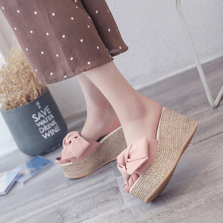 

2025 Korean version of summer muffin with thick bottom slope heel fish mouth breathable versatile one-word beach sandals 40 рожевий