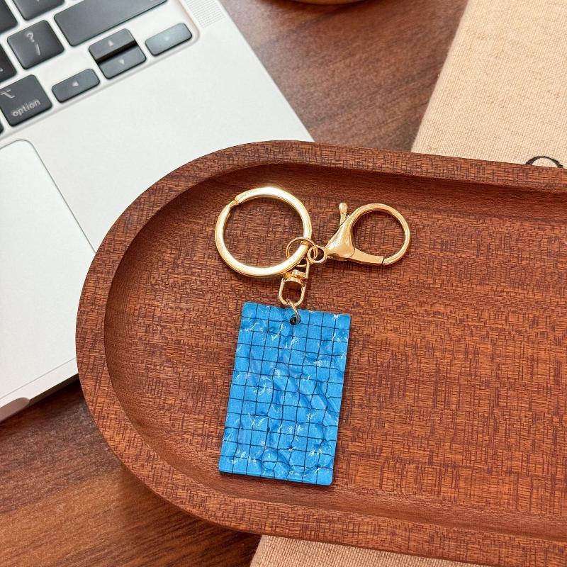 Creative Swimming Keychain Anti-scratch Pool Key Ring 1 PCS Lightweight Pendant for Car Key Bag Summer Party Gift