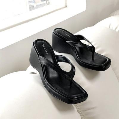 Mode Nieuwe Stijl Damesmode Slippers Vrouwelijke Platform Buiten Strand Sandalen Pantoffel Casual Sleehakken Veelzijdige Antislip Comfort Schoenen