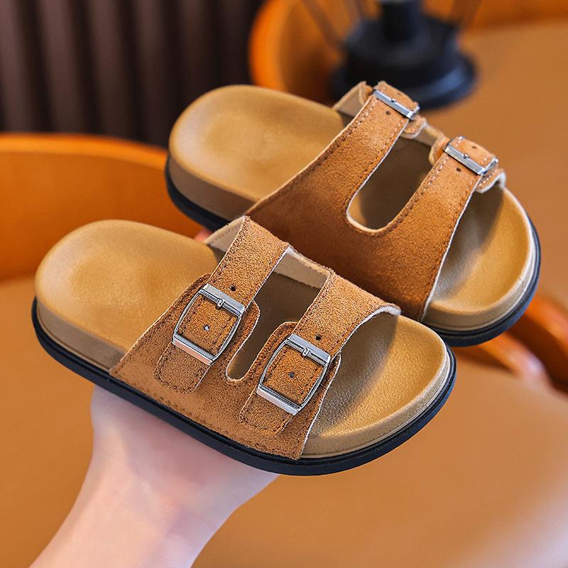 New Summer Children's Sandals Boys and Girls Non-Slip Soft Sole Bathing Outdoor Parent-Child Kids Boken Sandals