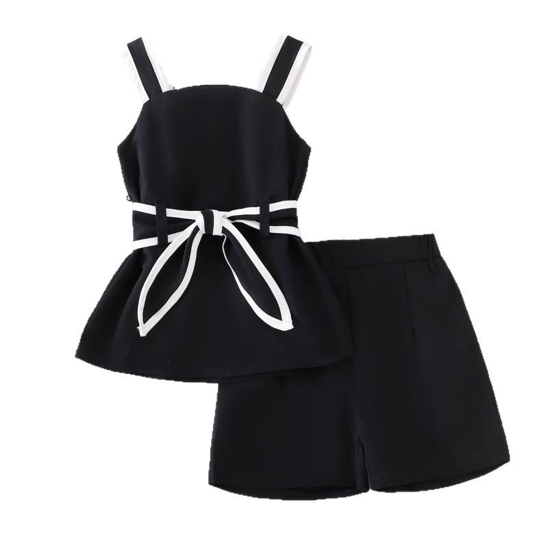 Girls' Fashionable Black Outfit - Summer Children's Simple Halter Top + Wide-leg Shorts Set