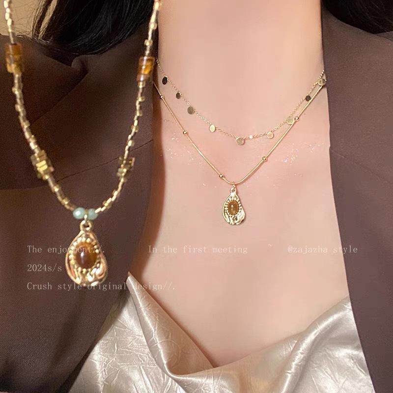 Tiger-eye Stone Pendant Necklace for Women - Vintage Collar Chain with High-end Sweater Chain