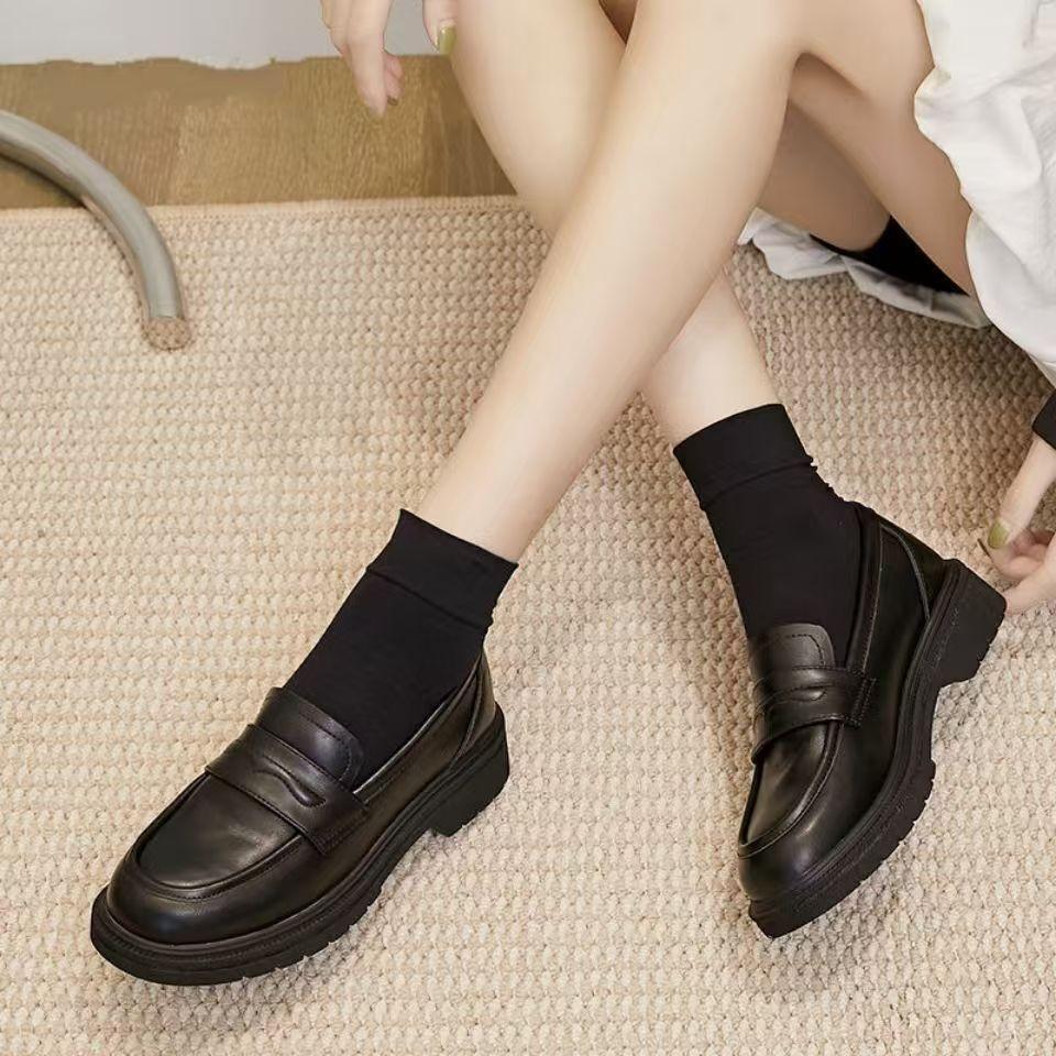 Spring and autumn new thick-soled comfortable small leather shoes women's retro black soft leather single shoes