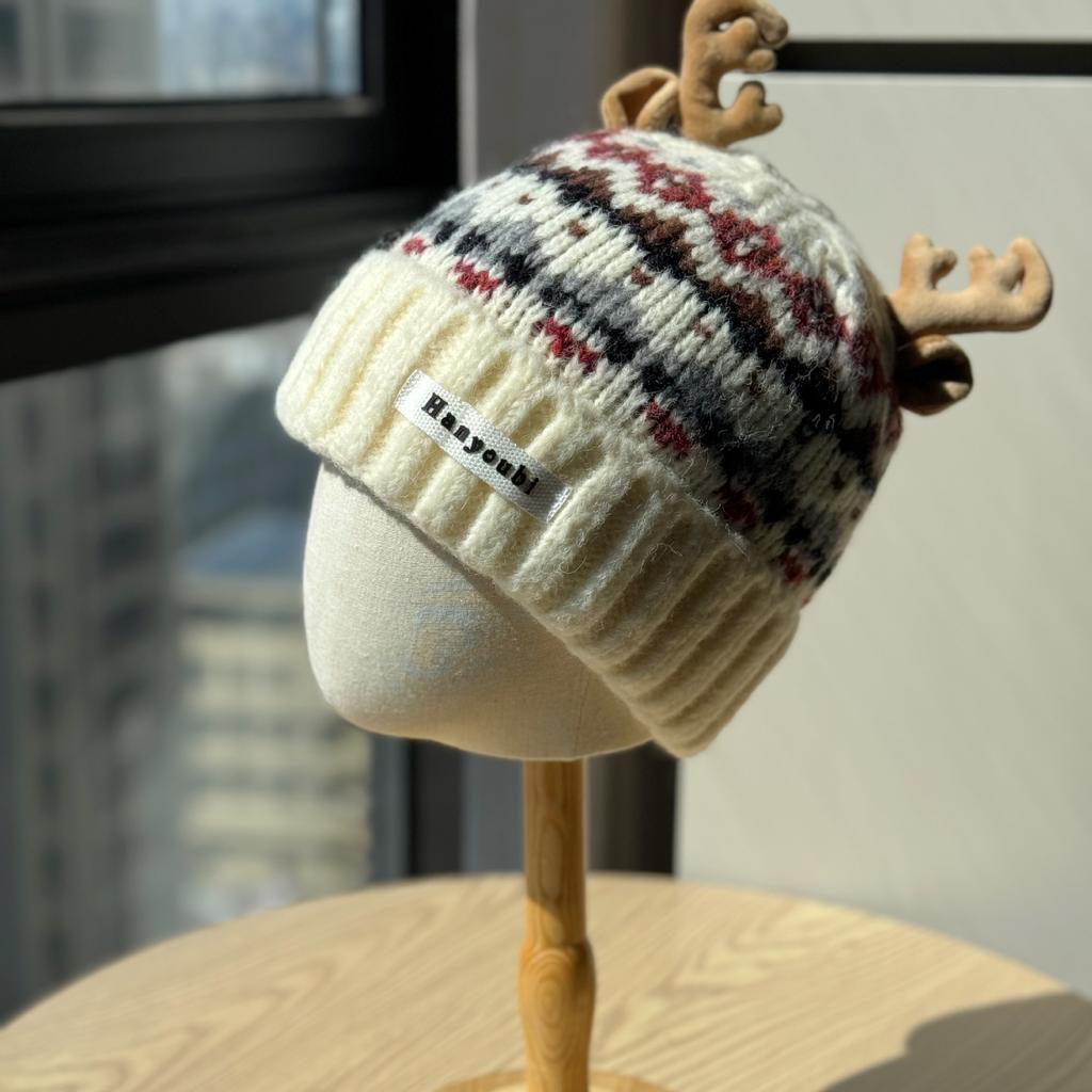New Cute Christmas Red Antler Knitted Hat for Women in Autumn and Winter Thickened Fashionable Warm Plush Ear Protection Woolen Hat