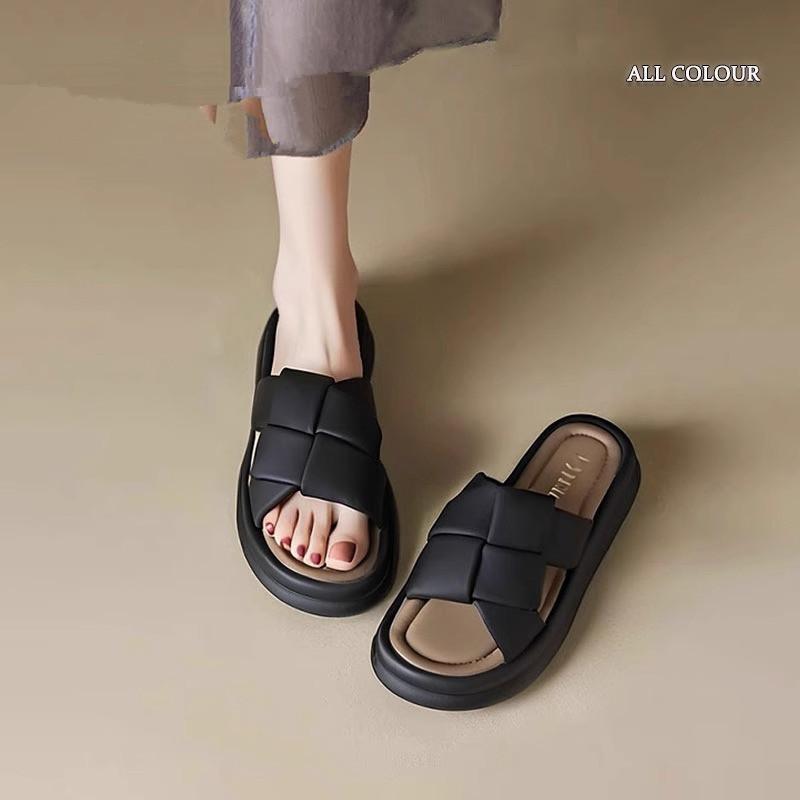 Thick Bottom Heightening Outer Wear Slippers Women Ins Summer Non-slip Breathable Advanced Sense Soft Bottom Fashion Beach Cool Slippers Tide
