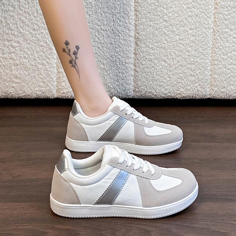 TUINANLE Girls Casual Chunky White Platform Sneakers Women Wide Toe Flat Sports Walking Shoes