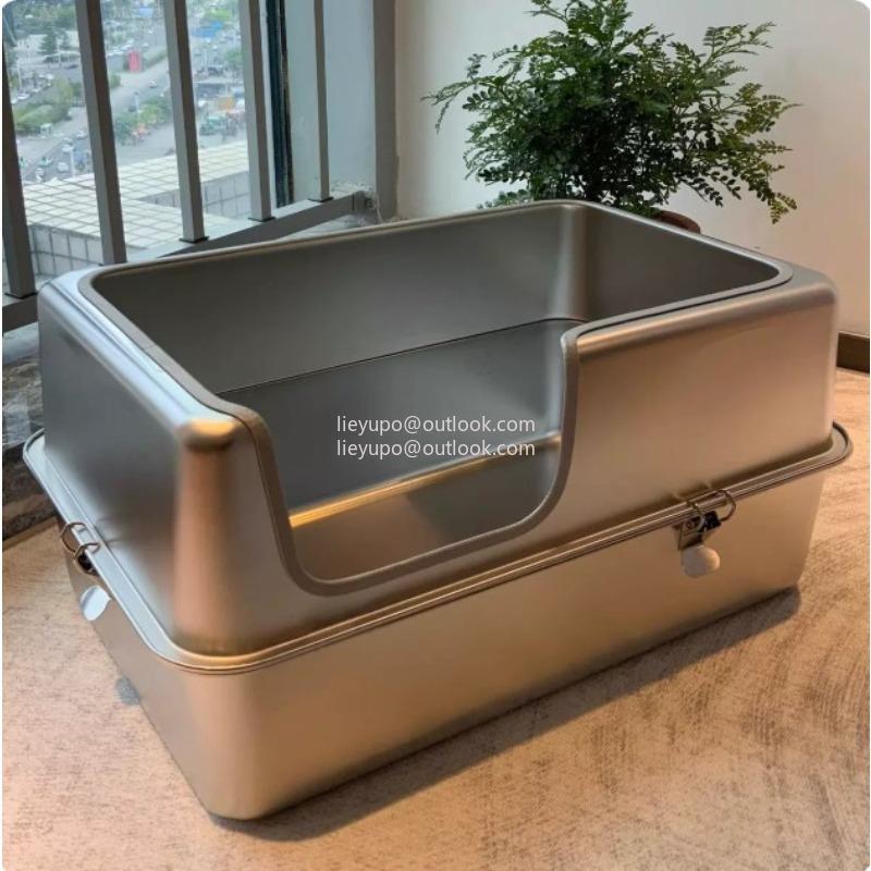 Extra Large Fully Enclosed Stainless Steel Cat Litter Box Is Leak-proof and Deodorizing