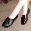 2025 Mom Shoes Single Shoes Middle-aged Women's Shoes Middle-aged New Flat Bottom Leather Shoes Spring Elderly A Stirrups