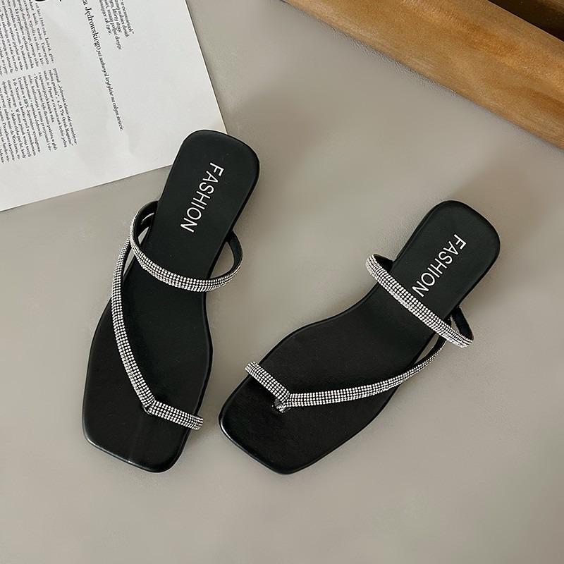 Summer New Rhinestone Flat-bottomed Slippers Women's Outerwear Cover Toes with Cool Slippers