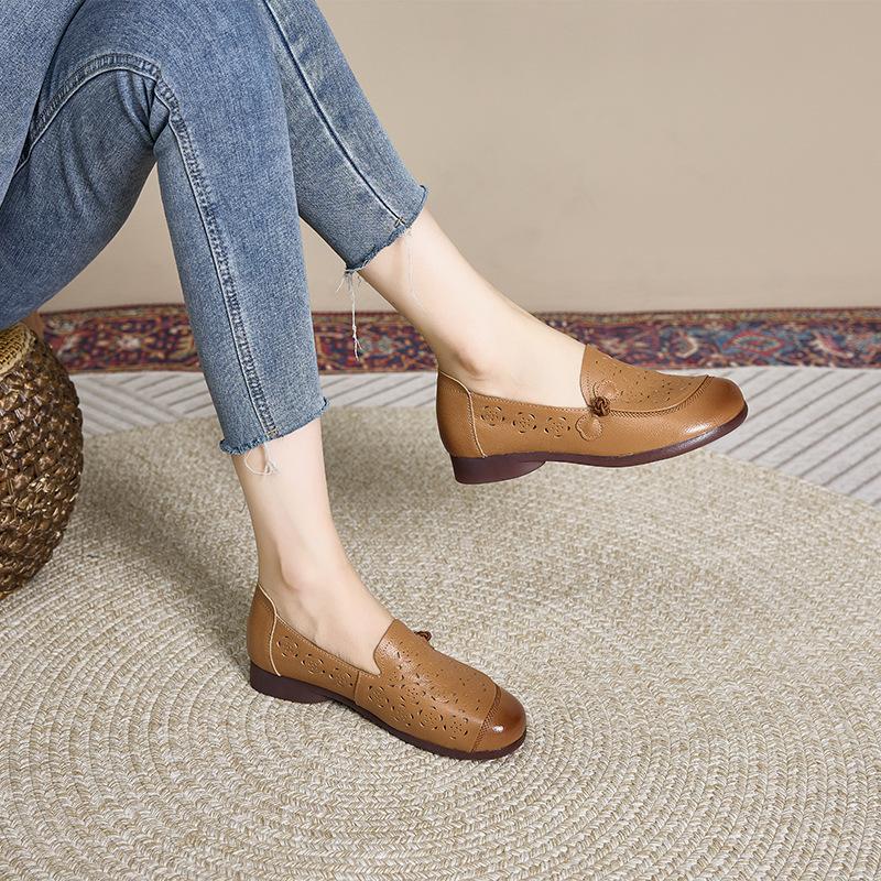 First layer cowhide 2025 women's summer round head flat bottom leather mother shoes women's soft sole hollow women's Korean version casual shoes