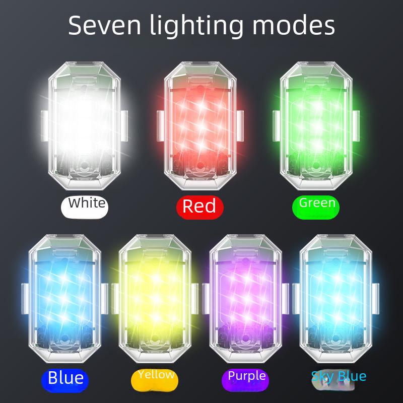 Lampă spate cu telecomandă LED pentru motociclete: Decorativ, intermitent, în stil avion cu caracteristică de avertizare.