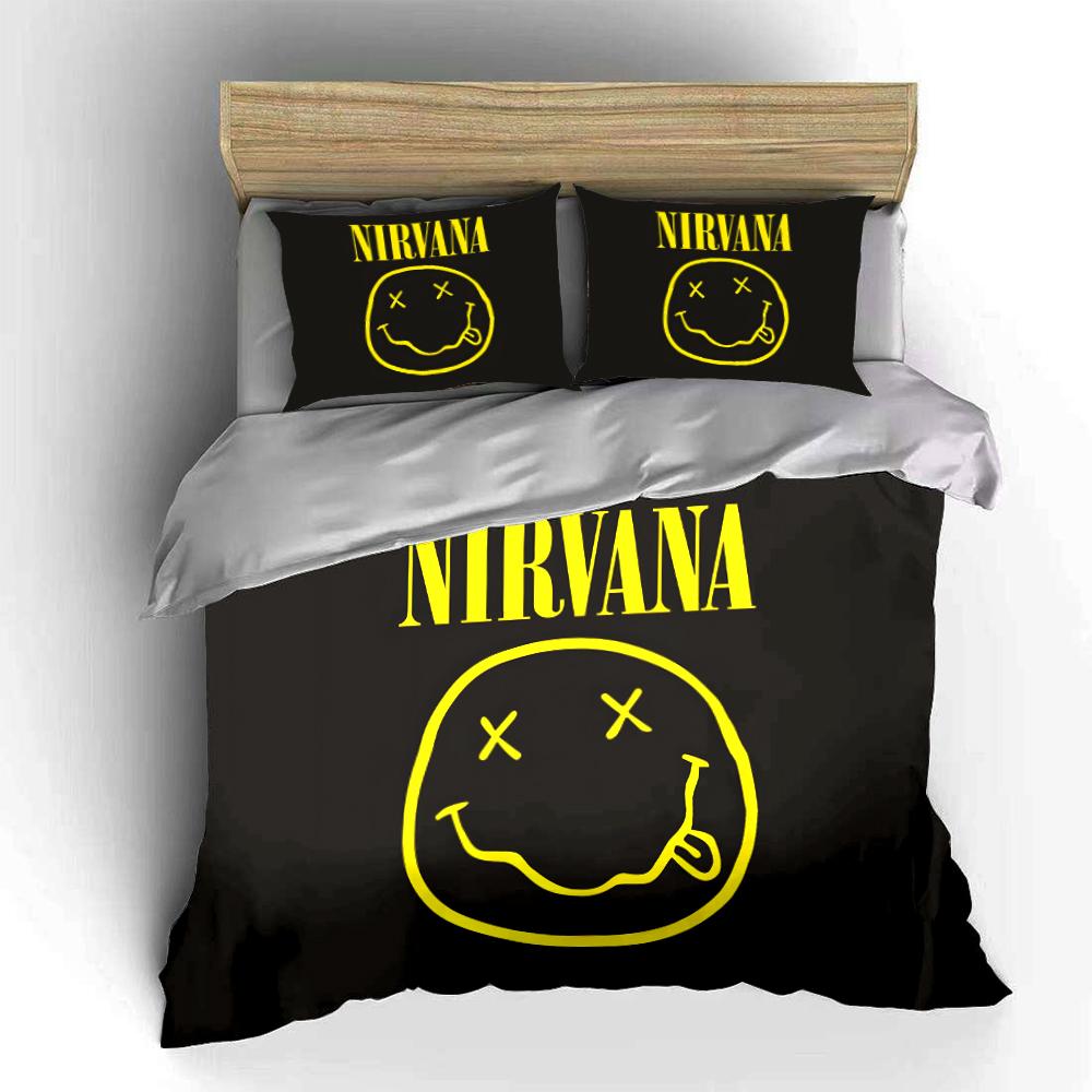 Set Biancheria da Letto Logo Nirvana Nero e Giallo Set Biancheria da Letto (1 copripiumino, 2 federe, piumino non incluso)