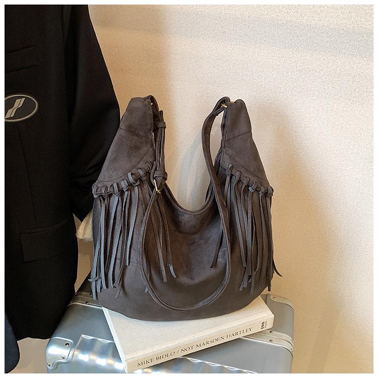 Borsa a Gnocchi da Donna con Nappe Opache 2025: Borsa a Spalla/Tracolla Retro di Grande Capacità per Autunno/Inverno