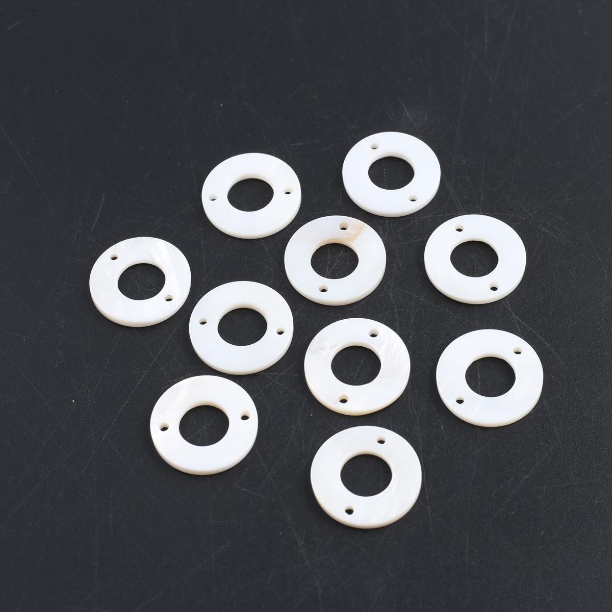 

10 шт./упак., подвеска из натуральной пресноводной ракушки, круглые подвески с двойным отверстием для изготовления ювелирных изделий, ожерелья, браслеты, серьги, аксессуары 20x20x2 мм 10Pcs/20x20x2mm белый
