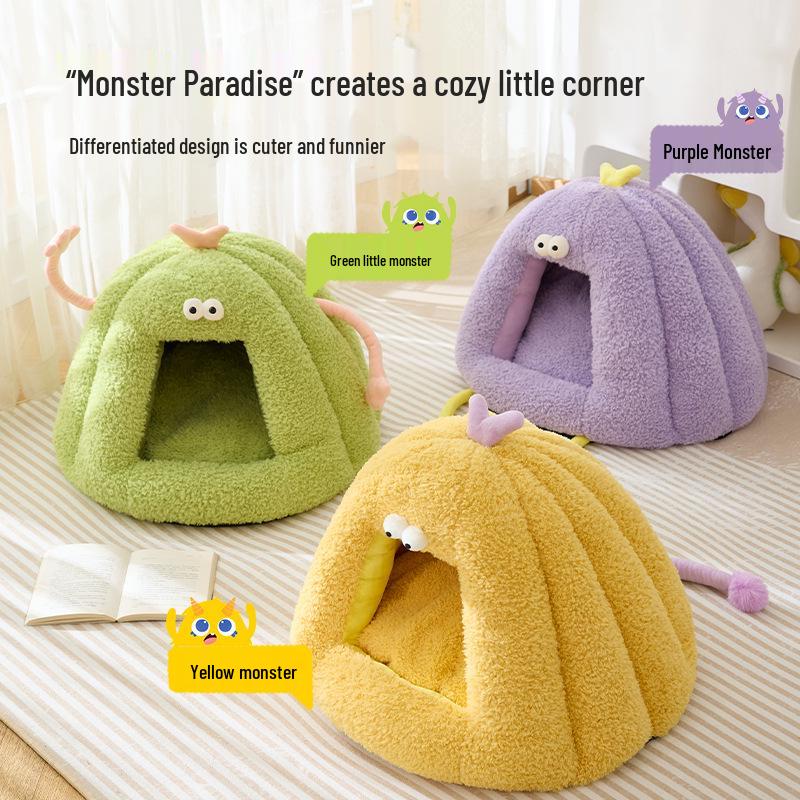 Zimowe półzamknięte legowisko dla zwierząt - Wzór Małego Potwora