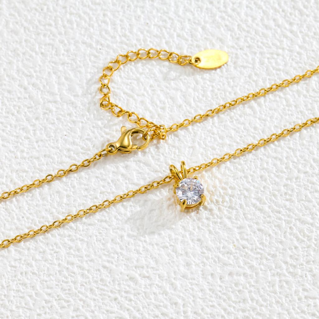 Titanium Steel Single Diamond Pendant Necklace Light Luxury Simple Four-Claw Diamond Collarbone Chain Niche Design Jewelry