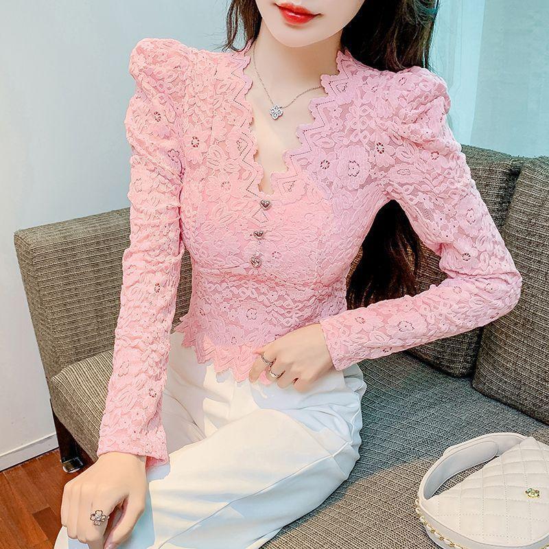 

A Stylish V-neck Sweater with A Brushed Finish for Women in Autumn and Winter, Paired with A Stylish Small Top That Is Both Form-fitting and Versatile S