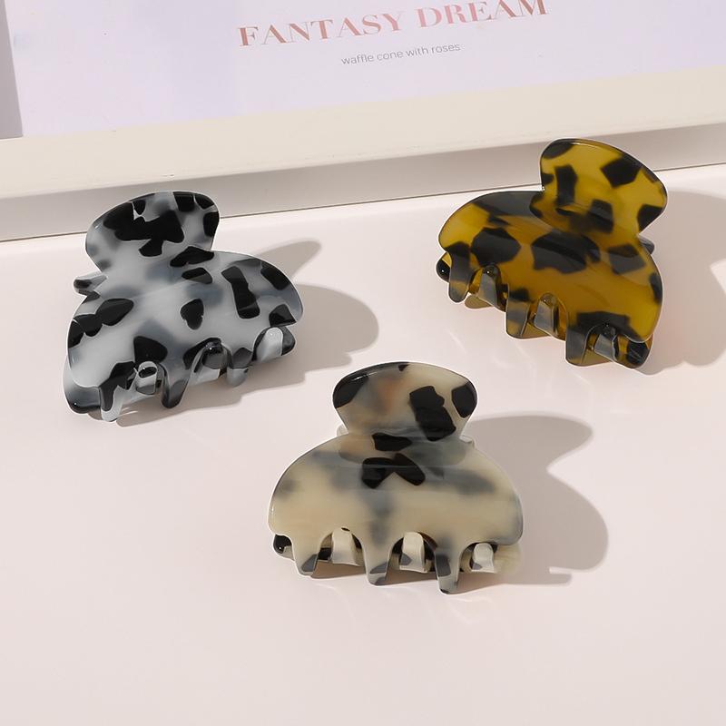 Vintage Claw Clip Hair Clips for Women Leopard Small Fashion Hair Clips Crab for Hair Girls Hairclip Barrettes Hair Accessories