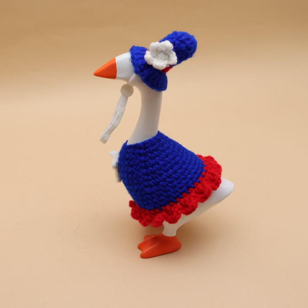 7  Hand-Painted Mini Goose with American Flag Stars for Independence Day