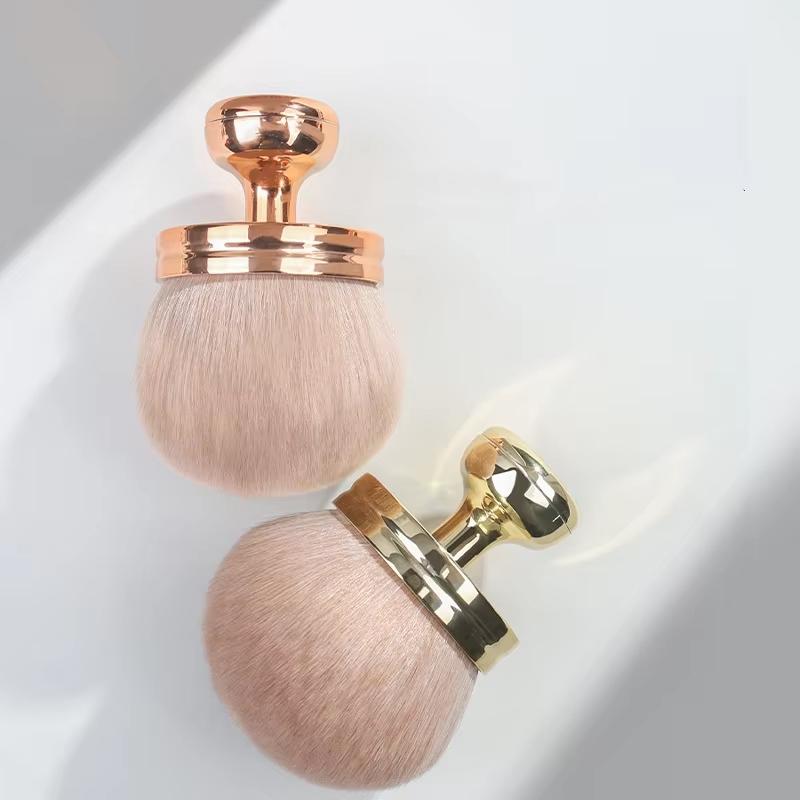 Extra Large Self Tanning Blend Brush Professional Kabuki Powder, Foundation, Blusher, Bronzer, Self-tanner Face and Body Brush