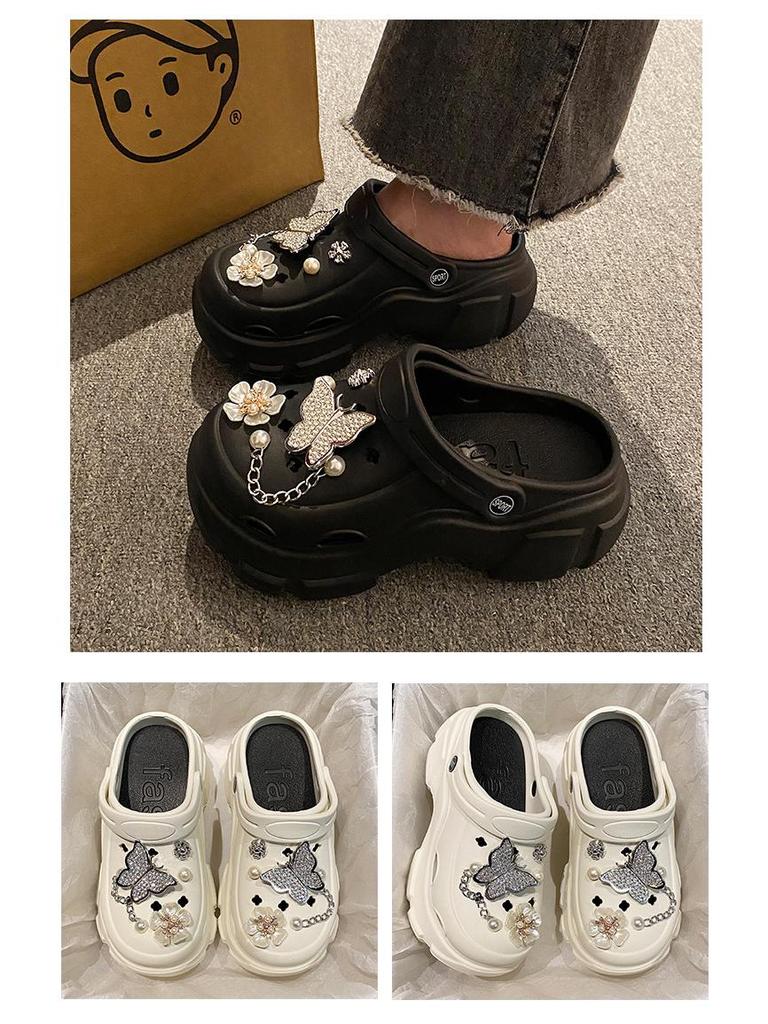 Women's Summer Platform Sandals: Closed-Toe Slippers with Thick Soles, Pearl Rhinestones, Chain Accents.