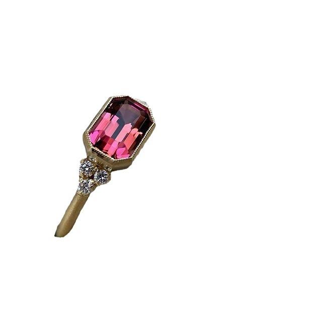 Three Heroes Gold-Plated Ruby Zircon Engagement Ring