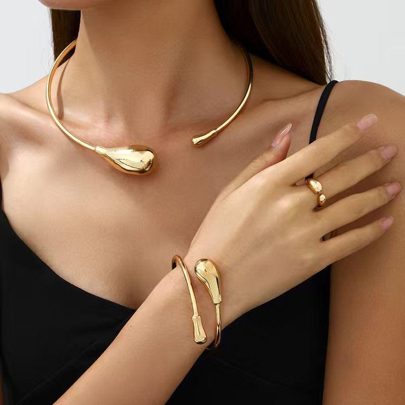 Bracelet INS Minimalist Irregular Wave Jewelry Metal Glossy Bracelet Ladies Jewelry