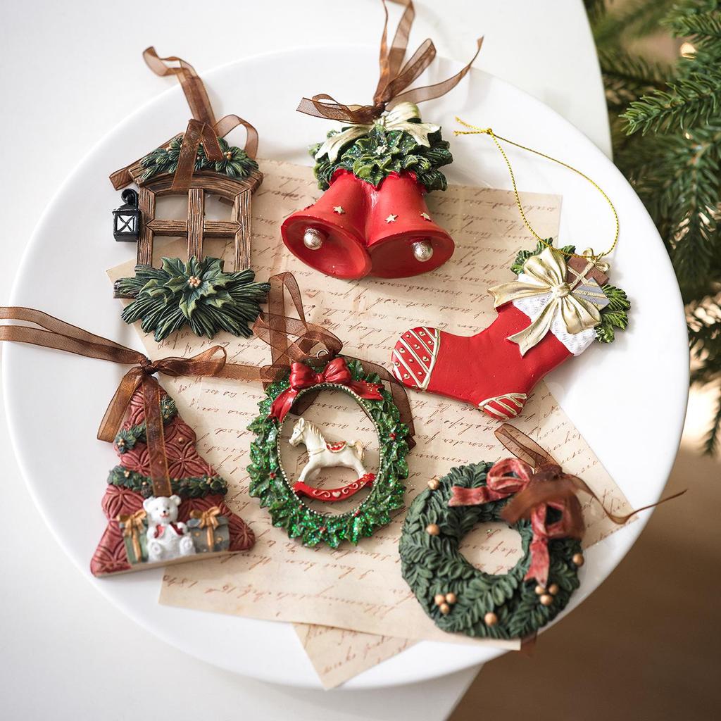 Retro-Style Elderly Boots, Snowman, & Bells Christmas Tree Hanging Decoration Resin Pendant Wreath