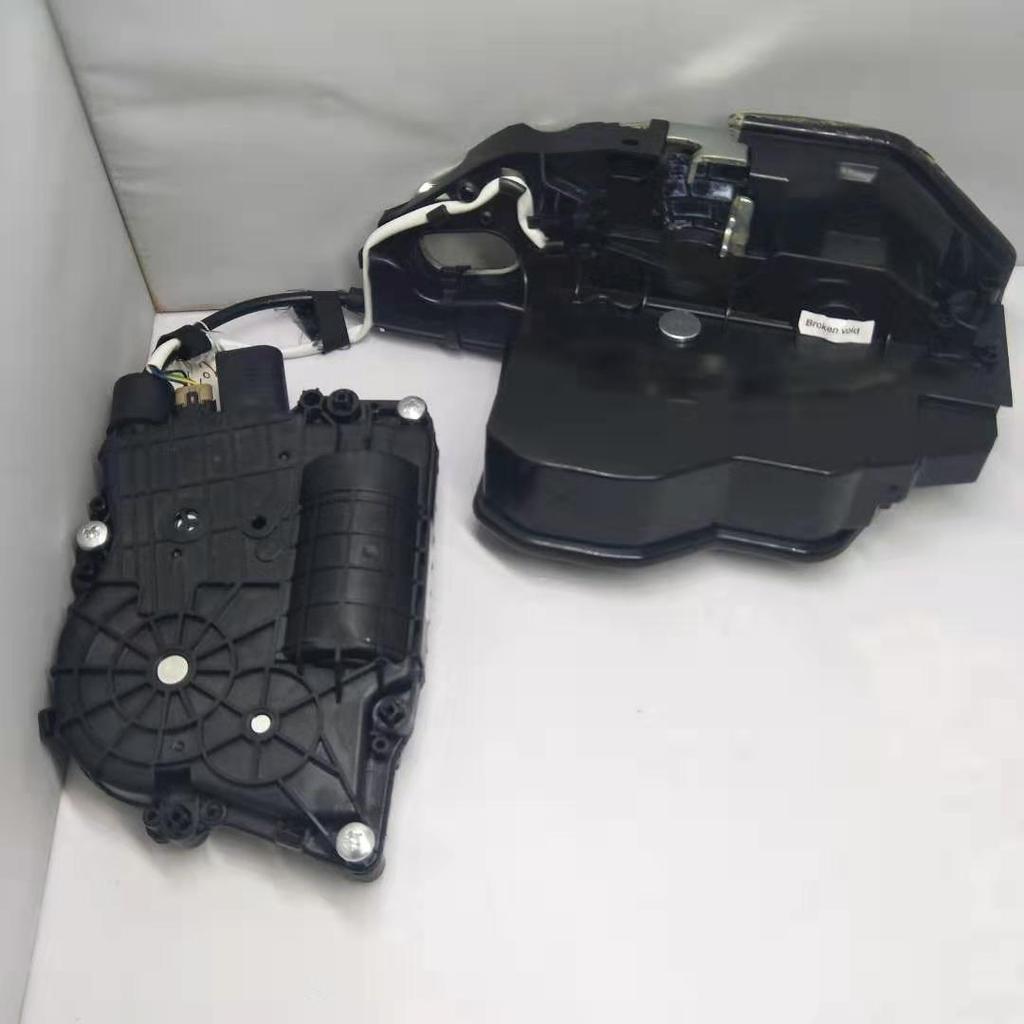 BMW 5 & 7 Series F10/F11/F01/F02 Central Door Lock Assembly, Left & Right Full Set