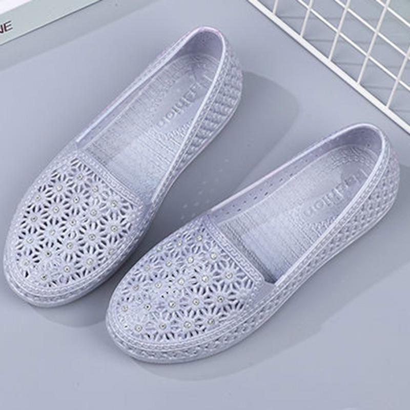 Summer Women's Sandals Hole Shoes Women's Beach Shoes Travel Non-slip Leaking Women's Sandals Drifting Shoes Work Shoes