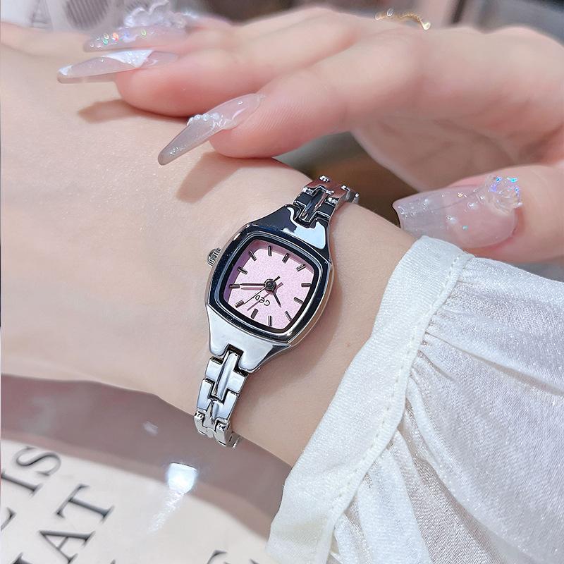 CQ451 Lässige und exquisite Damenuhr Armbanduhr schlicht und Legierung wasserdicht Quarzuhren für Frau