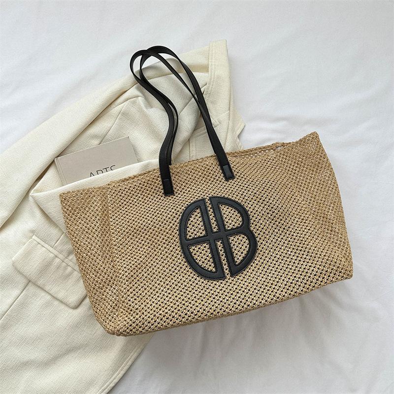 

Large capacity fashion woven casual bag mother and child bag 2025 summer straw woven shoulder armpit bag women s commuter bag tide чёрный