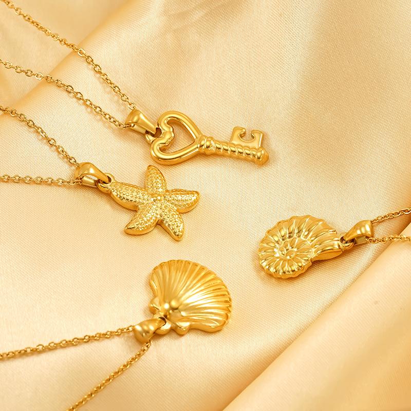 Simple Love Key Necklace Female Shell Starfish Necklace Trend Titanium Steel Collarbone Chain