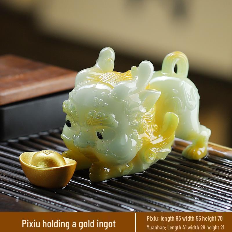 Color-Changing Pixiu Tea Pet with Gold Ingot - Tea Table Decoration & Kung Fu Tea Set Accessory