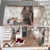 Portable Resin Accessories Showcase Decorative Stand Sofa Shape for Jewelry Display and Collectible Figurine Arrangement