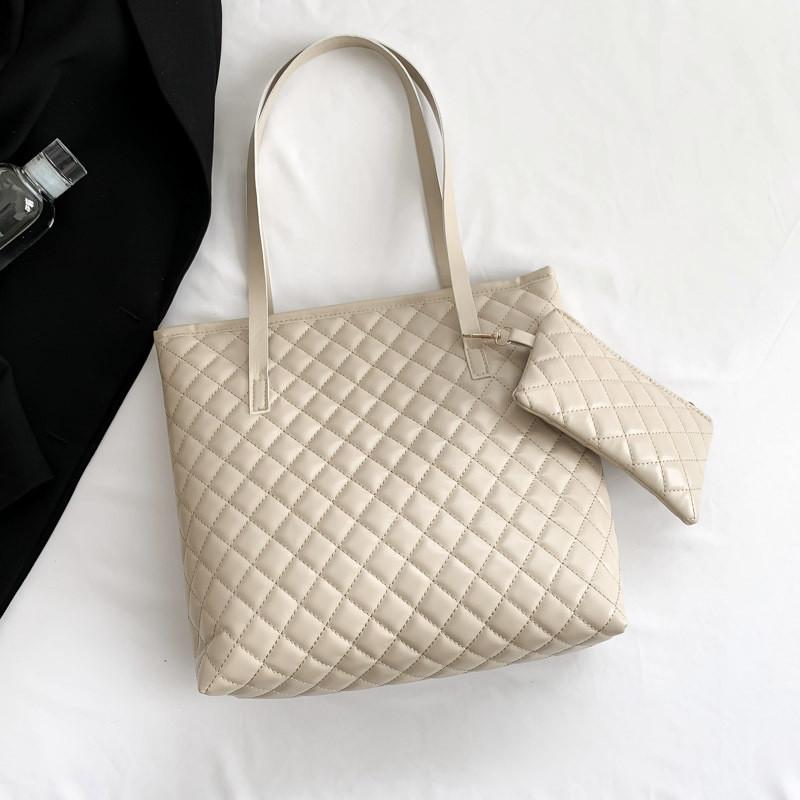 

Trendy Pu Shoulder Tote Bag For Everyday Use Featuring Comfortable Design And Soft Feel хакі