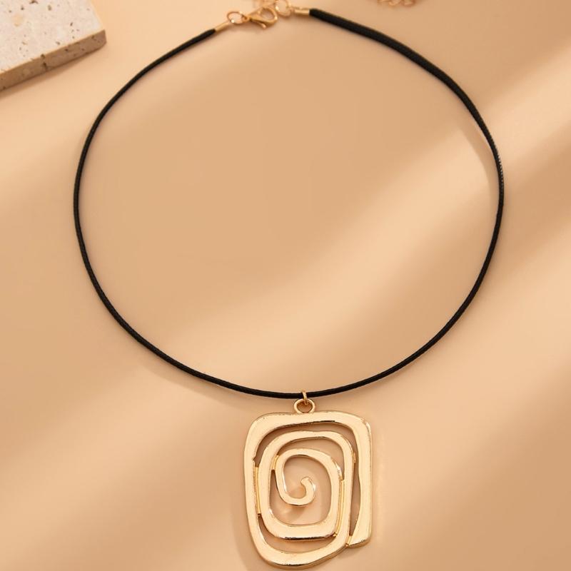 Stylish Metal Coil Sunflower Pendant Necklace Leather Necklace Goth Jewelry For Women