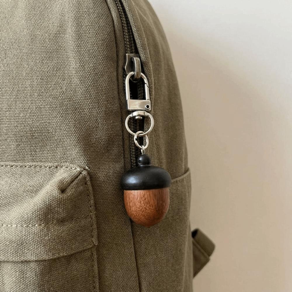 Simulation Acorn Bag Pendant Small Item Storage Metal Keychain Portable Acorn Keychain Gift Giving
