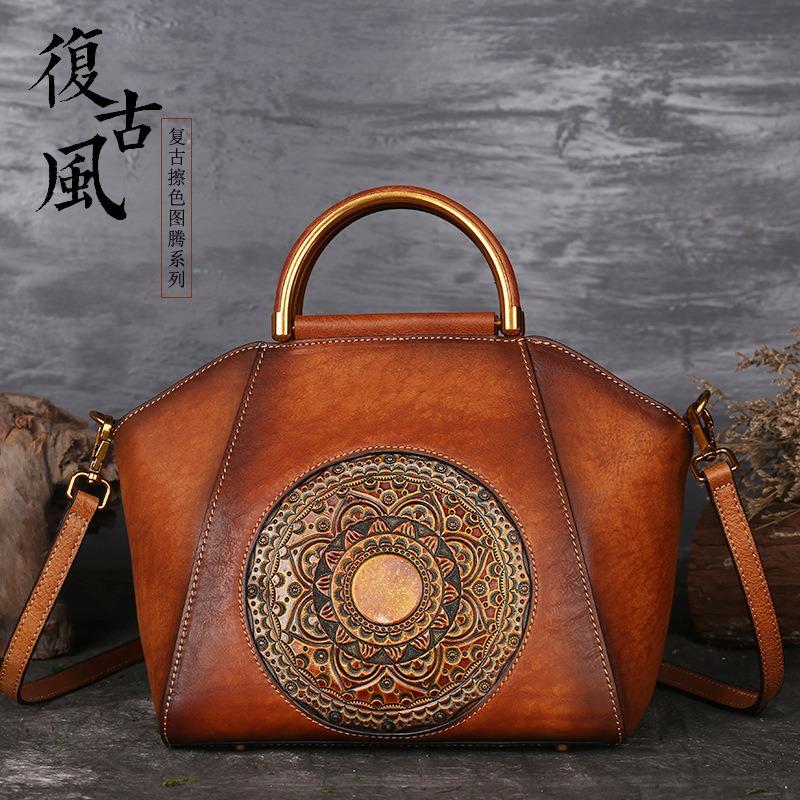 Heiß verkaufte Retro polierte Totem pflanzlich gegerbte Rindsleder Damen Tasche handgefertigte geprägte Handtasche echtes Leder Schulter Umhängetasche