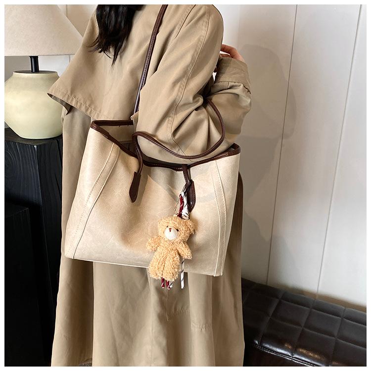Large Capacity Minimalist Tote Bag for Women Soft Faux Leather Shoulder Handbag