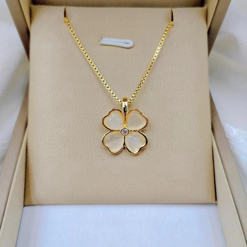 Exquisite Love Stainless Steel Beautiful Flower Necklace Fashion Classic Geometric Niche Light Luxury Clavicle Chain Girls Gift