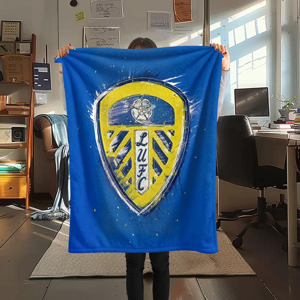 Logo Leeds United, Coperta in Flanella con Fantasia, Alta qualità, Confortevole per Tutte le Stagioni, Decorazione per la Casa, Calore e Comfort, Perfetta per Regali.