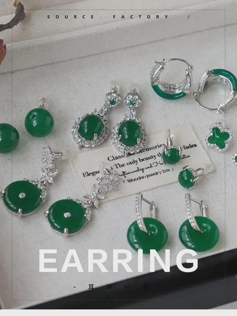 Elegant Retro Zircon Earrings: Chic, Versatile, and Luxurious Silver Needle Design