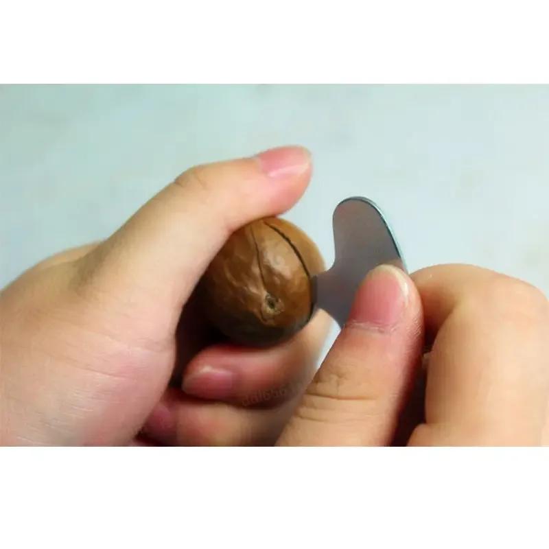 1-4 peças/conjunto Mini Quebra-Nozes Aço Inoxidável Abridor de Macadâmia Nogueira Portátil Acessórios de Cozinha para Camping Ferramentas para Nozes