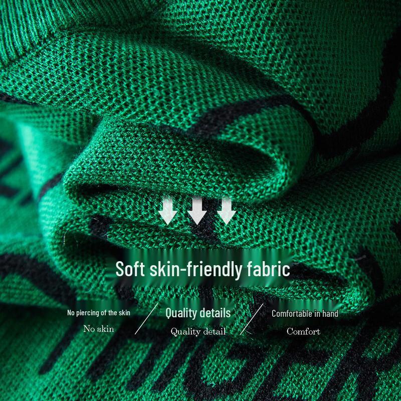 Dámský svetr z vlněné směsi s pleteným nápisem a kulatým výstřihem