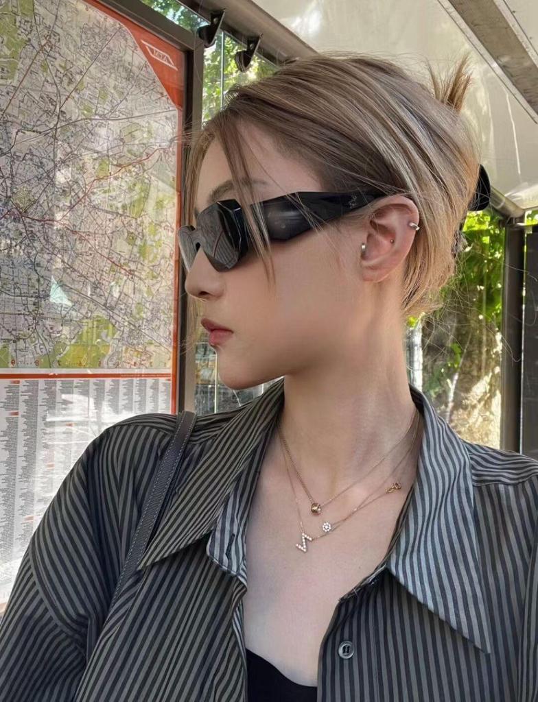2025 Unisex Cat-Eye Sunglasses, High-End Rectangular Frame, Fashionable Sun Protection.